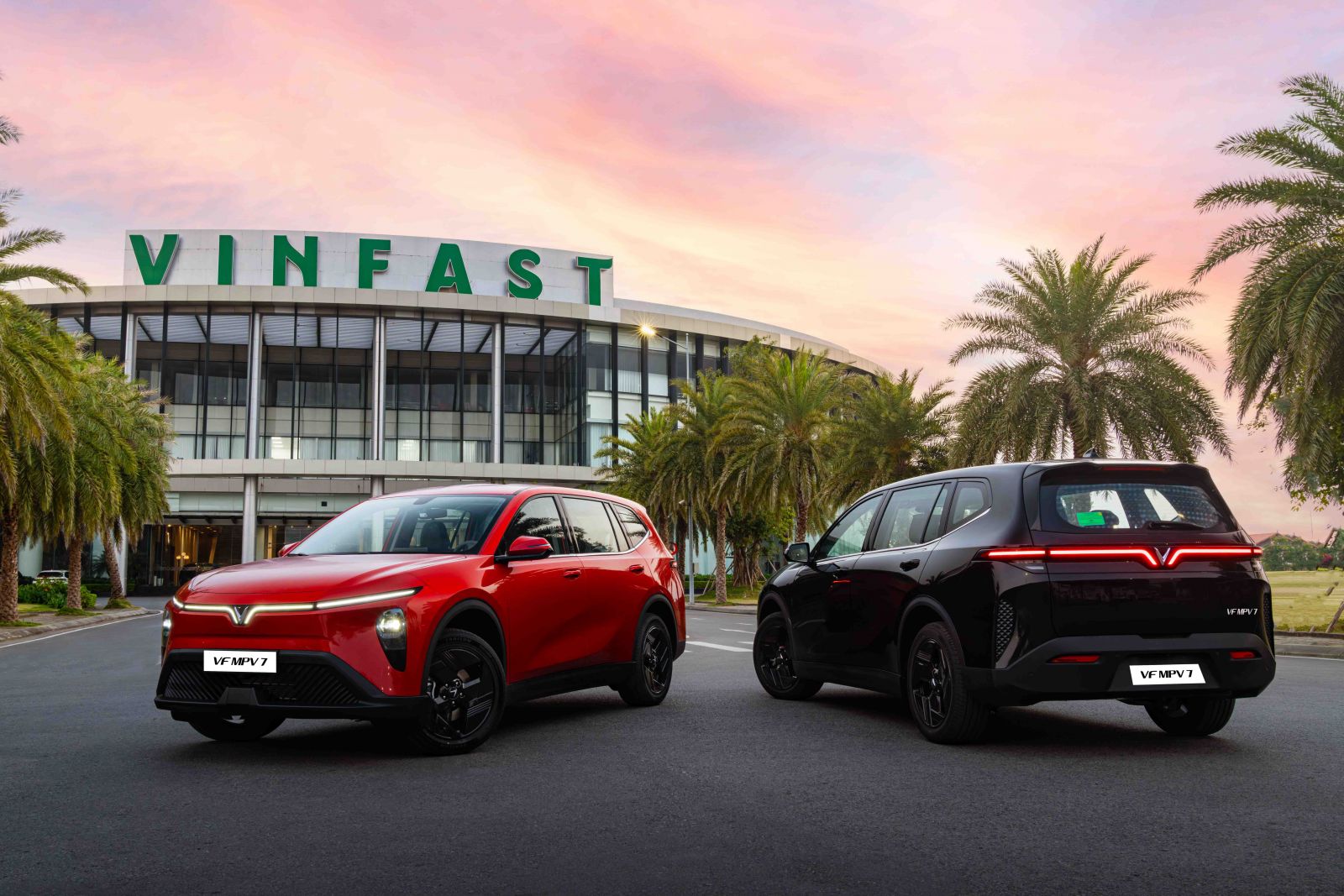 VinFast-MPV7